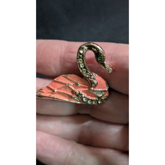 Vintage Swan-Themed Brooch Lot Rhinestones & Enamel Elegant Collectible Pins - Picture 7 of 11